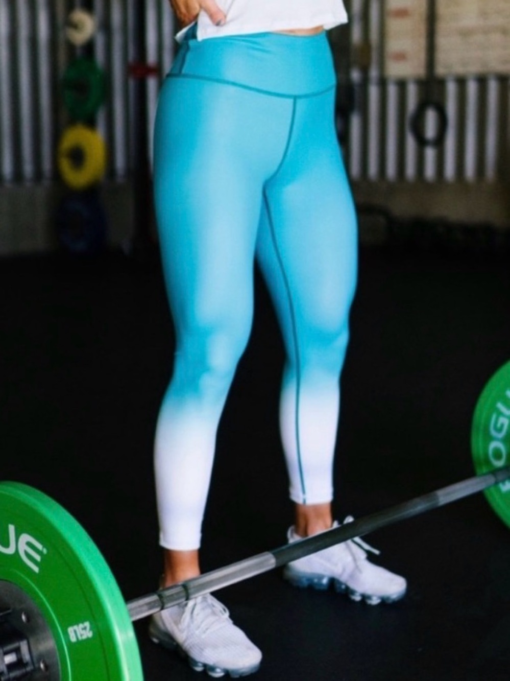 Zyia Teal Venom Ombré Metallic Leggings Light n Tight Hi-Rise
7/8 24” | size 6-8
